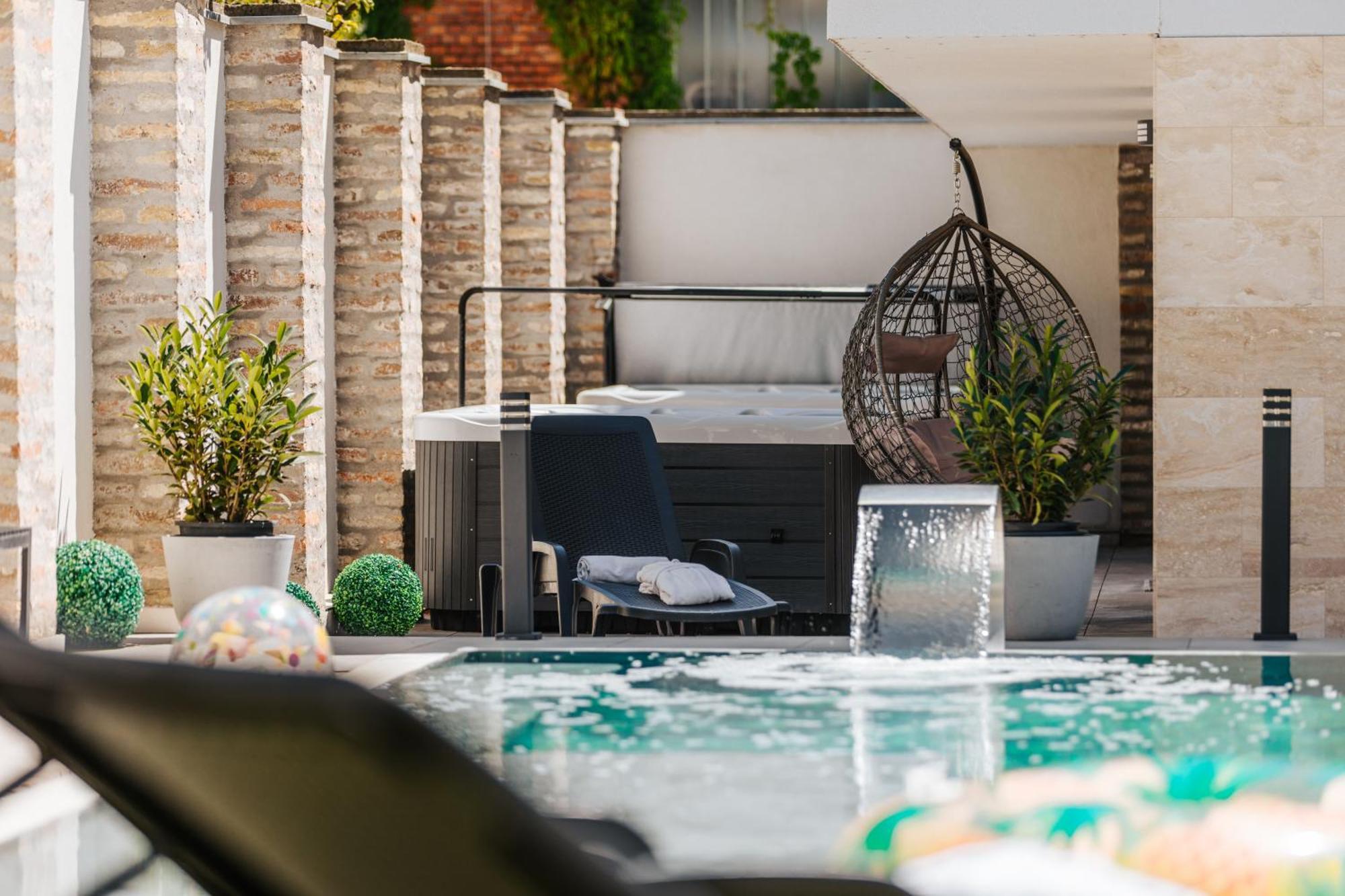 Hotel Auris Szeged Ngoại thất bức ảnh